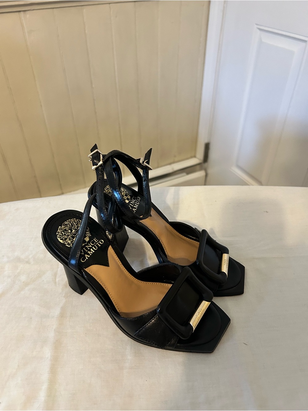 Vince Camuto Neala Leather Block Heel Ankle Strap Sandals/Size 5/ 2026